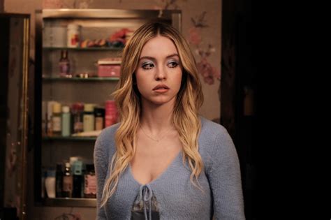 sydney sweeney boobs|Sydney Sweeney huge bouncing in slow